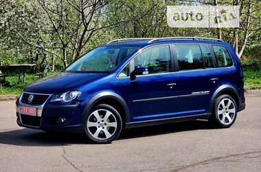 Минивэн Volkswagen Touran 2008 в Полтаве