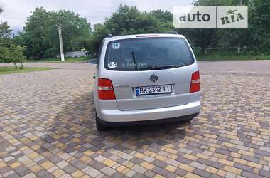 Мінівен Volkswagen Touran 2004 в Здолбуніві