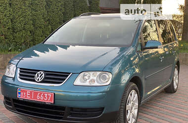 Минивэн Volkswagen Touran 2004 в Староконстантинове