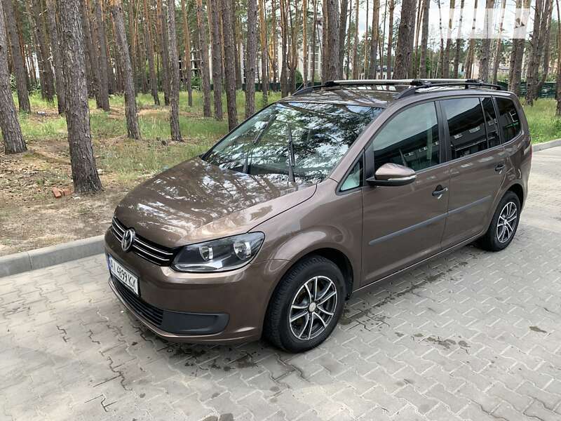 Volkswagen Touran 2015