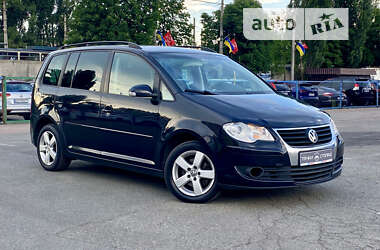 Минивэн Volkswagen Touran 2007 в Киеве