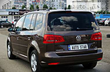 Мінівен Volkswagen Touran 2011 в Черкасах