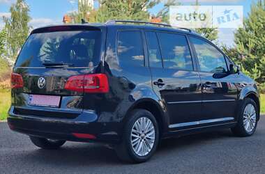 Минивэн Volkswagen Touran 2015 в Турийске