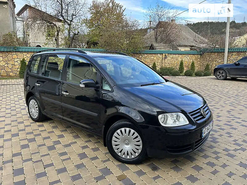 Минивэн Volkswagen Touran 2003 в Калиновке