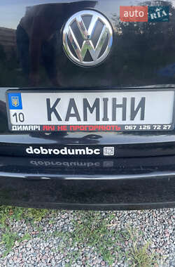 Минивэн Volkswagen Touran 2012 в 