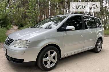 Мінівен Volkswagen Touran 2004 в Охтирці