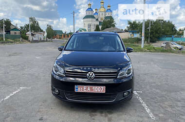 Минивэн Volkswagen Touran 2011 в Новоархангельске