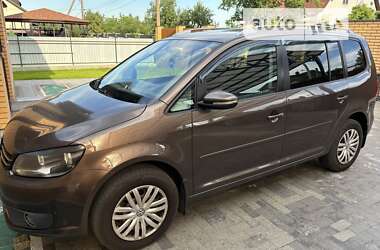 Мінівен Volkswagen Touran 2015 в Житомирі