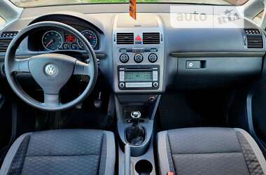 Минивэн Volkswagen Touran 2007 в Полтаве