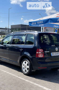 Мінівен Volkswagen Touran 2006 в Житомирі