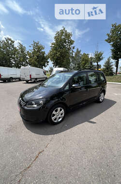 Минивэн Volkswagen Touran 2011 в Ровно