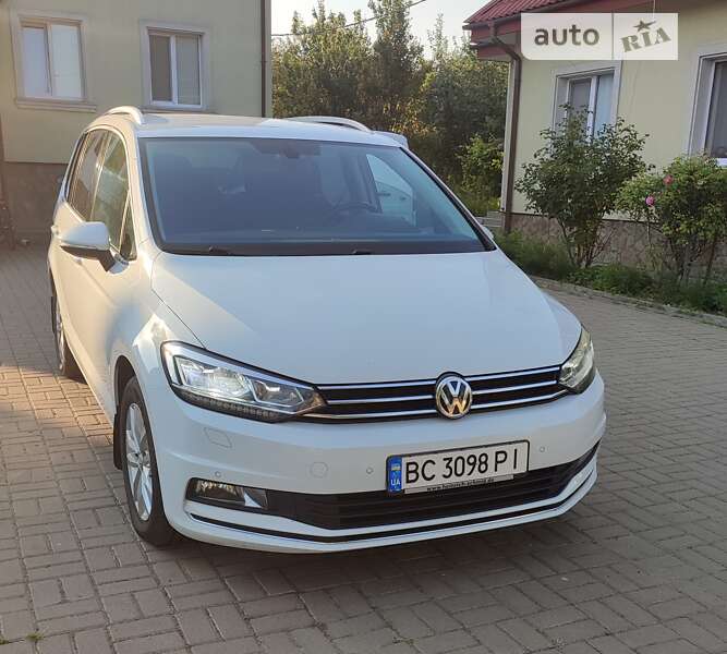 Мікровен Volkswagen Touran 2016 в Макарові