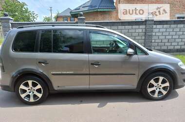 Минивэн Volkswagen Touran 2010 в Ровно