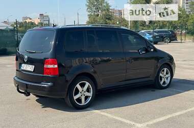 Минивэн Volkswagen Touran 2006 в Запорожье