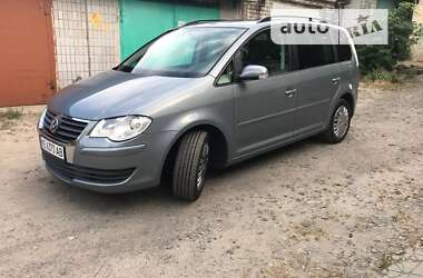 Мінівен Volkswagen Touran 2007 в Дніпрі