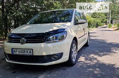 Микровэн Volkswagen Touran 2014 в Запорожье