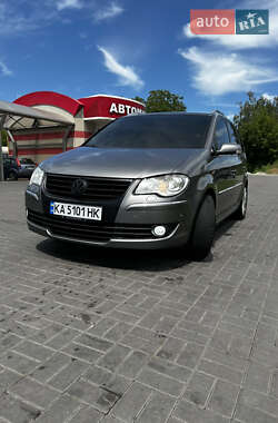 Мінівен Volkswagen Touran 2007 в 