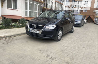 Минивэн Volkswagen Touran 2008 в Черновцах