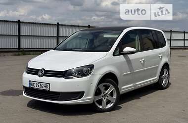 Мінівен Volkswagen Touran 2014 в Луцьку