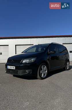 Минивэн Volkswagen Touran 2011 в 