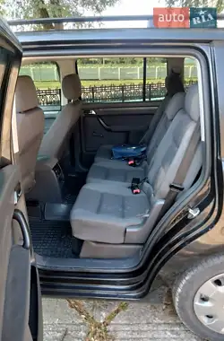 Volkswagen Touran 2004