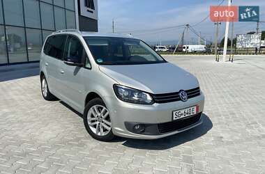 Минивэн Volkswagen Touran 2012 в 