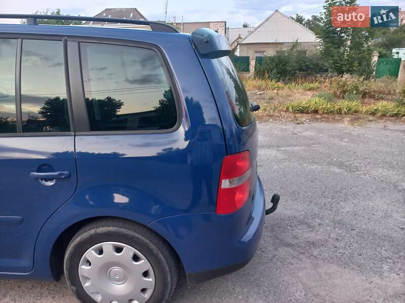 Минивэн Volkswagen Touran 2005 в Николаеве фото 4 Минивэн Volkswagen Touran 2005 в Николаеве