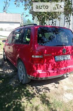 Мінівен Volkswagen Touran 2006 в Чернівцях