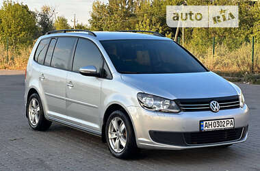 Минивэн Volkswagen Touran 2011 в Покровске