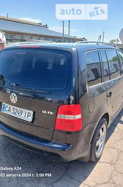 Минивэн Volkswagen Touran 2004 в Кривом Озере