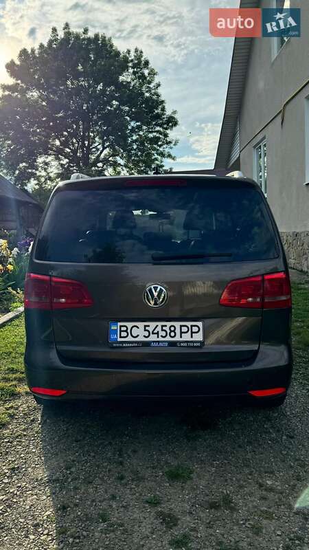 Минивэн Volkswagen Touran 2011 в Самборе