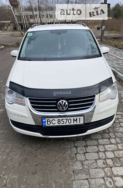 Мінівен Volkswagen Touran 2008 в Новояворівську