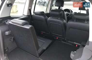 Минивэн Volkswagen Touran 2013 в 