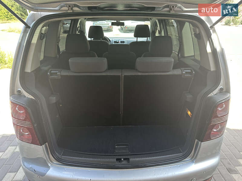 Минивэн Volkswagen Touran 2008 в Одессе