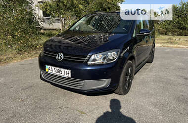 Мінівен Volkswagen Touran 2011 в Києві