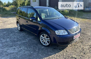 Минивэн Volkswagen Touran 2004 в Камне-Каширском