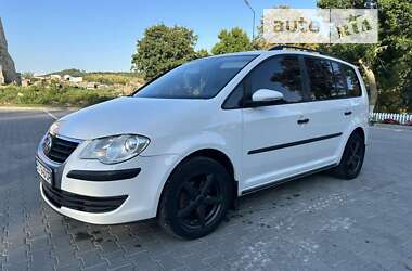 Минивэн Volkswagen Touran 2010 в Бережанах