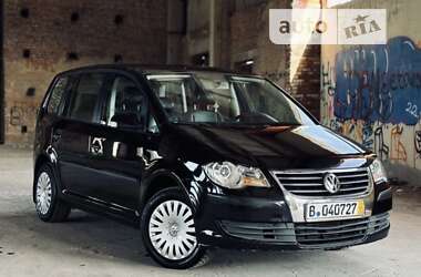 Мінівен Volkswagen Touran 2008 в Тернополі