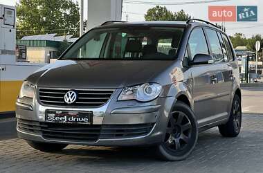 Мінівен Volkswagen Touran 2008 в Миколаєві