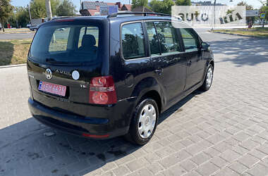 Мінівен Volkswagen Touran 2008 в Луцьку