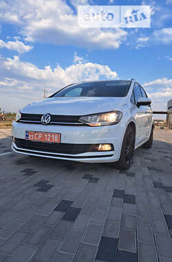 Мікровен Volkswagen Touran 2019 в Хусті