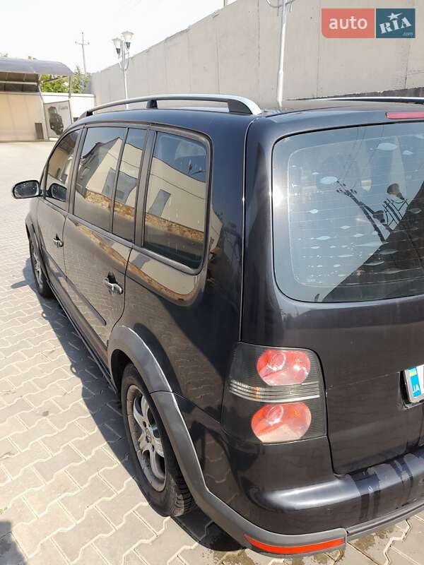 Мінівен Volkswagen Touran 2007 в Могилів-Подільському