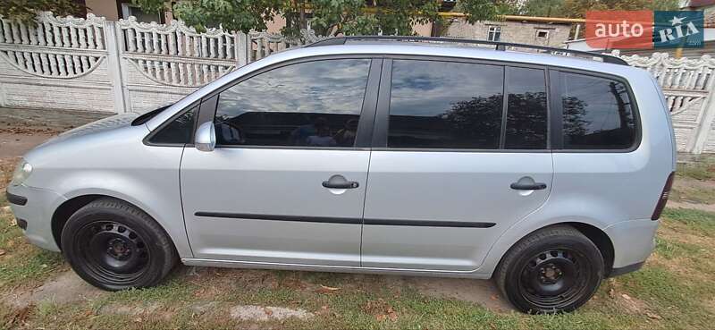 Мінівен Volkswagen Touran 2008 в Коростені