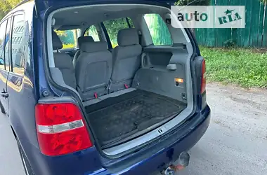 Volkswagen Touran 2003