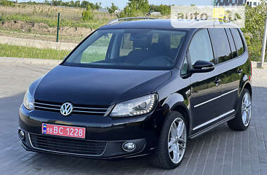 Минивэн Volkswagen Touran 2011 в Ровно