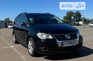 Мінівен Volkswagen Touran 2007 в Києві