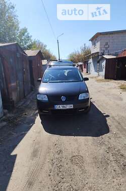 Мінівен Volkswagen Touran 2006 в Києві