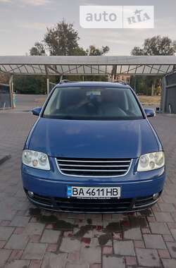 Мінівен Volkswagen Touran 2004 в Запоріжжі