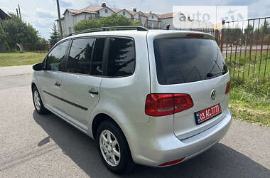 Мінівен Volkswagen Touran 2014 в Луцьку