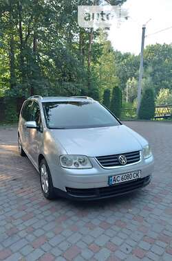 Мінівен Volkswagen Touran 2006 в Дрогобичі